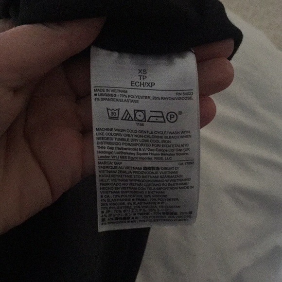 DONATING SOON Black shift with exposed zipper - Picture 5 of 5